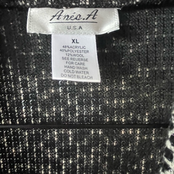 🖤🖤Like New Anes A Leopard Print Women's jacket size XL.  shark bite bottom hem - Picture 2 of 6